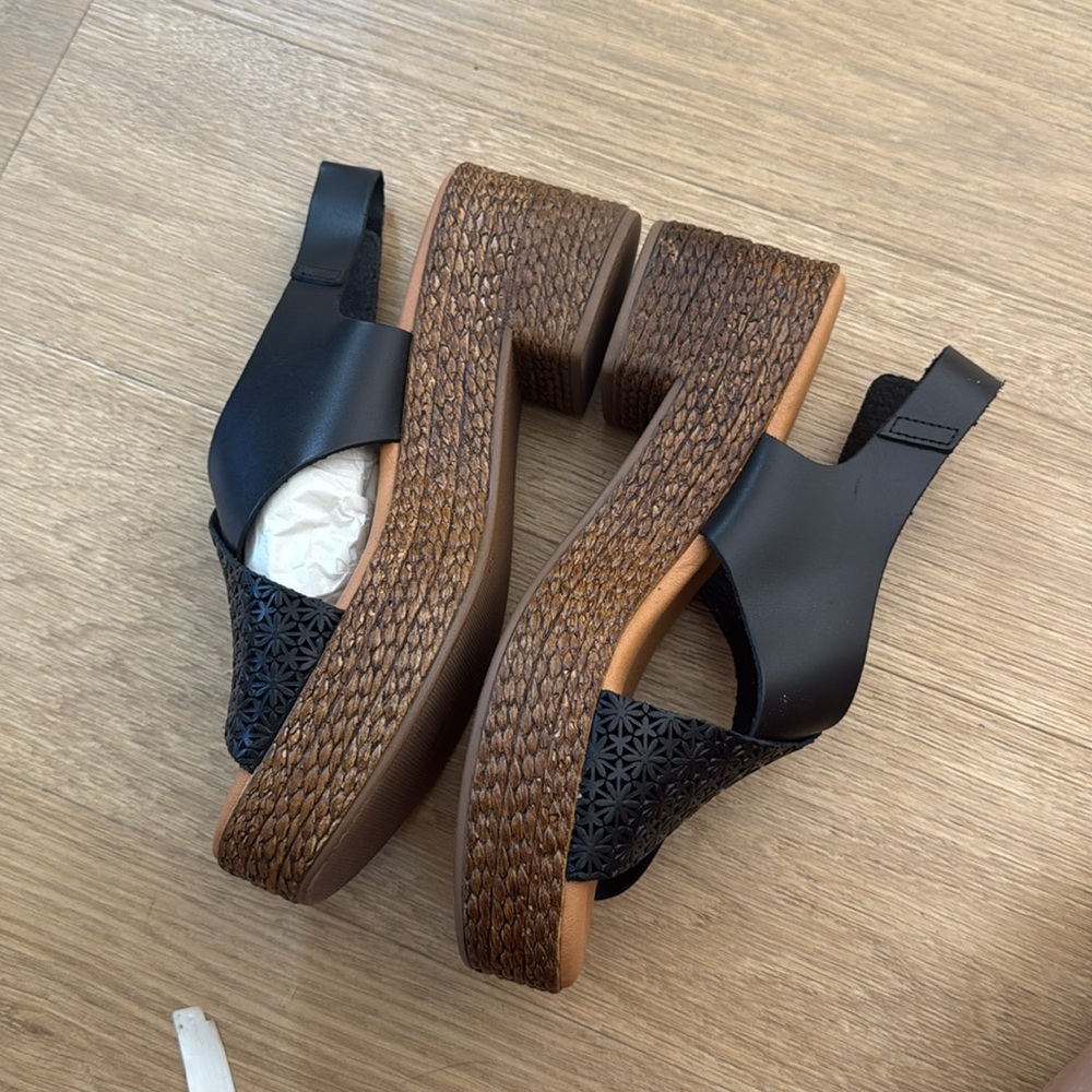 Eric Michael Black and Brown Platform Wedge Sandals - Picture 7 of 9